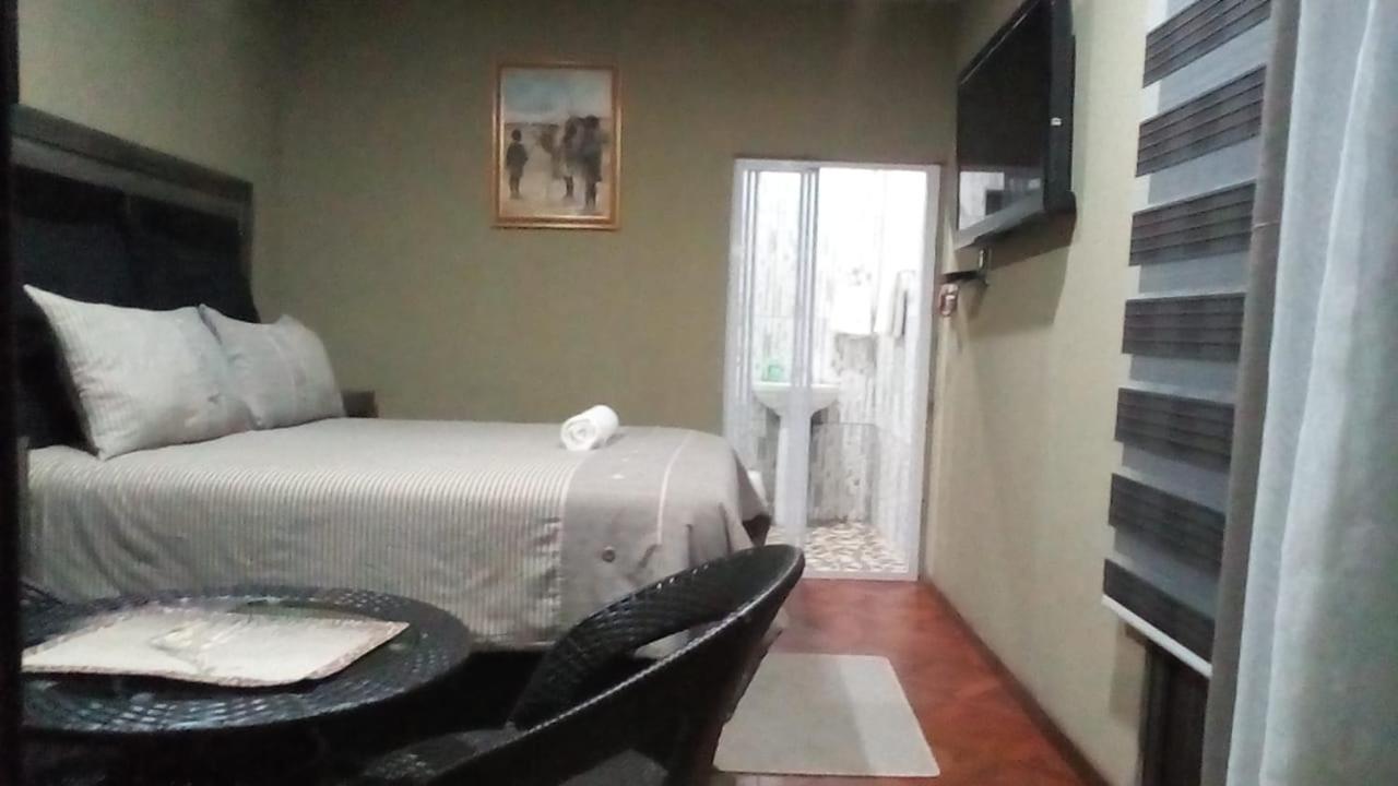 Auberge de jeunesse Authentic Bicycle Tours And Backpackers à Soweto Extérieur photo
