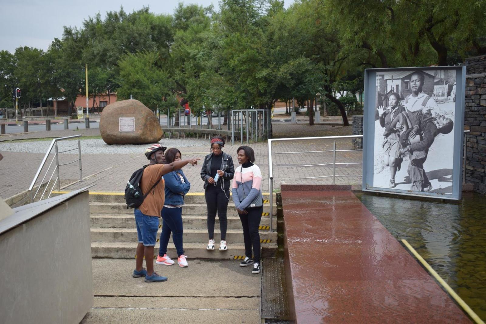 Auberge de jeunesse Authentic Bicycle Tours And Backpackers à Soweto Chambre photo