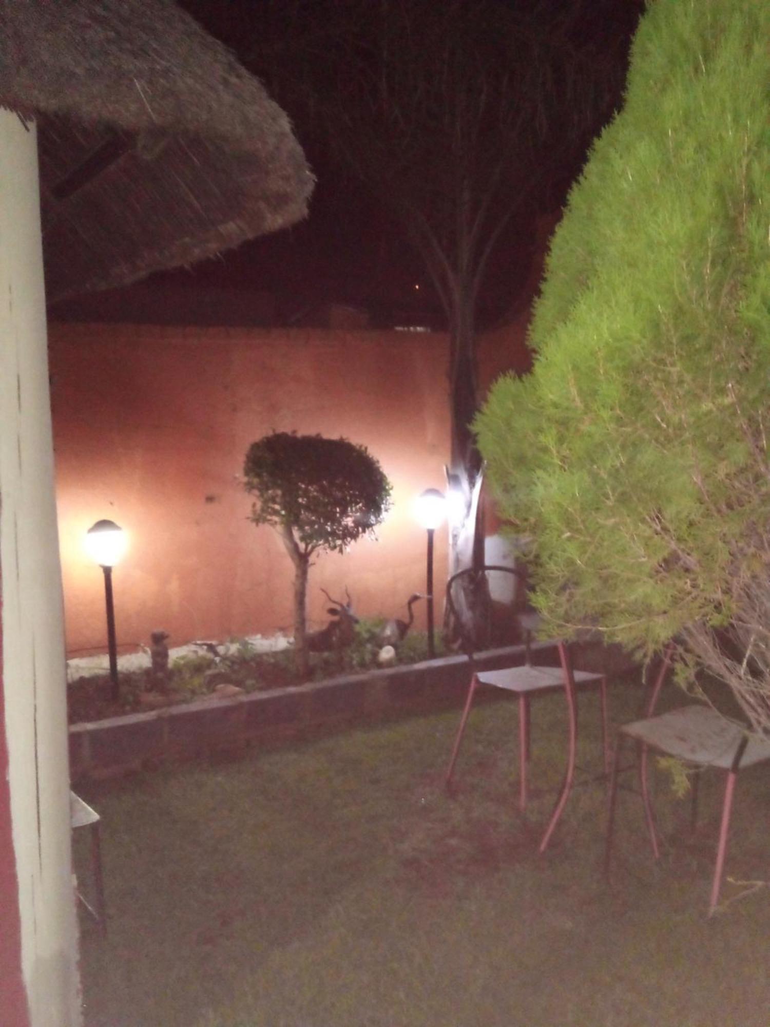 Auberge de jeunesse Authentic Bicycle Tours And Backpackers à Soweto Chambre photo