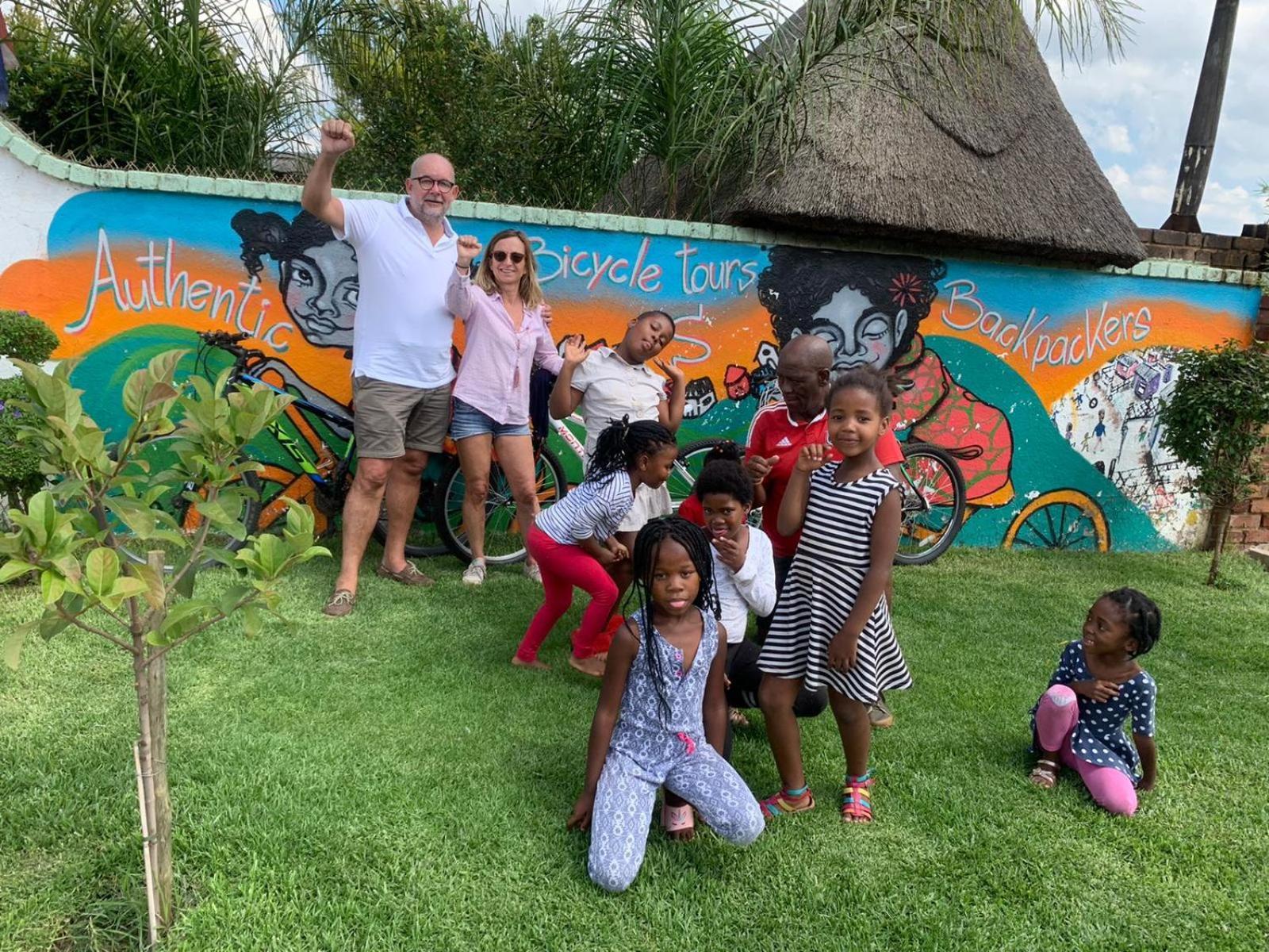 Auberge de jeunesse Authentic Bicycle Tours And Backpackers à Soweto Chambre photo