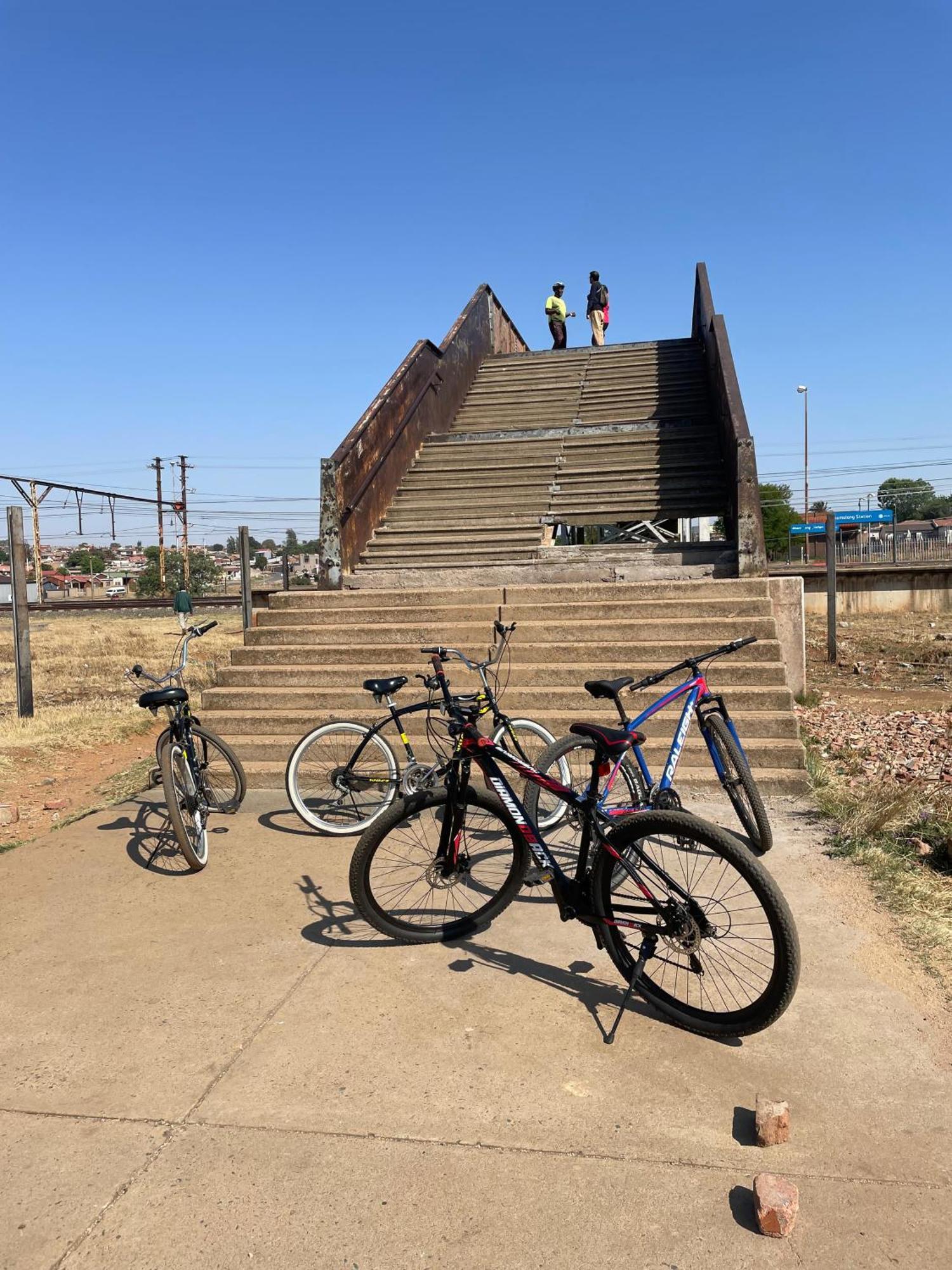 Auberge de jeunesse Authentic Bicycle Tours And Backpackers à Soweto Extérieur photo